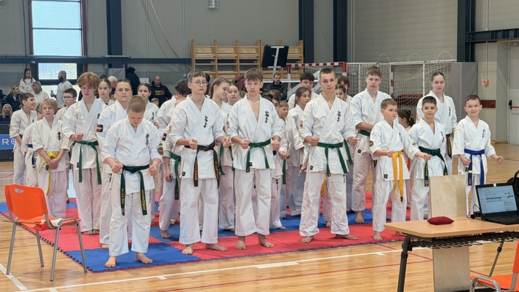 Varžybų atidaryme pirmoje eilėje DAO komanda